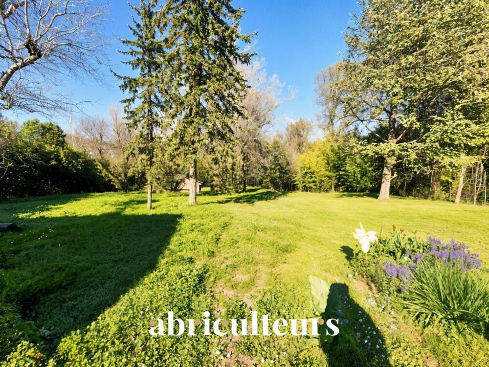 Vente Maison À saisir à Fuveau : Propriété de charme 245 m², studio et piscine Fuveau