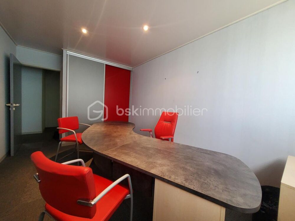   BUREAUX ET OPEN SPACE 140 m² ESTILLAC Estillac