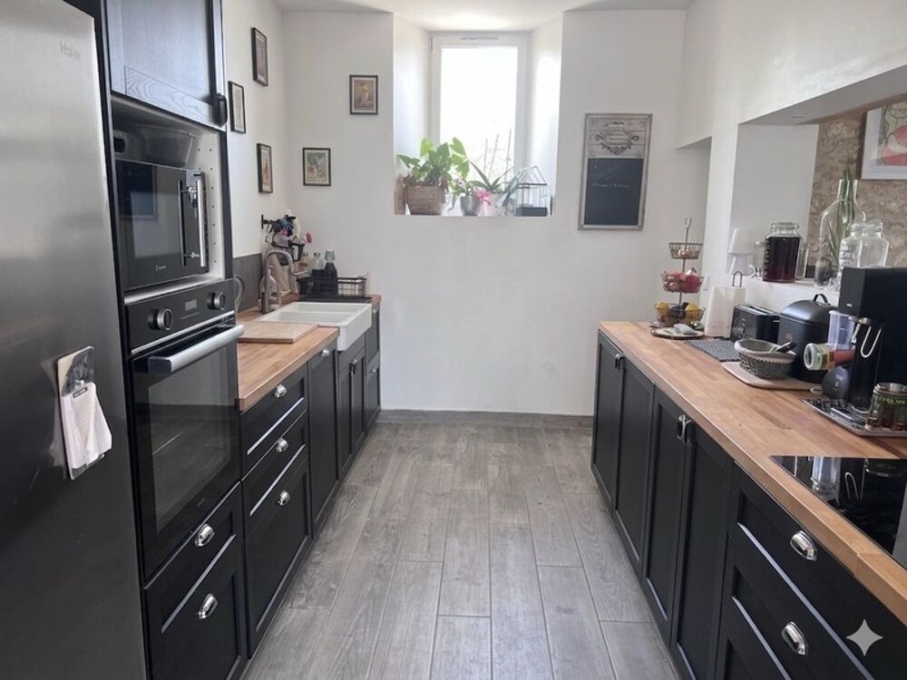 Vente Maison Maison à vendre 5 pièces VARZAY (17) avec piscine Varzay