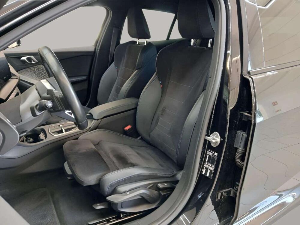 S&eacute;rie 1 120i M Sport Pro • 170ch Carplay Alcantara 2025 occasion 33600 Pessac