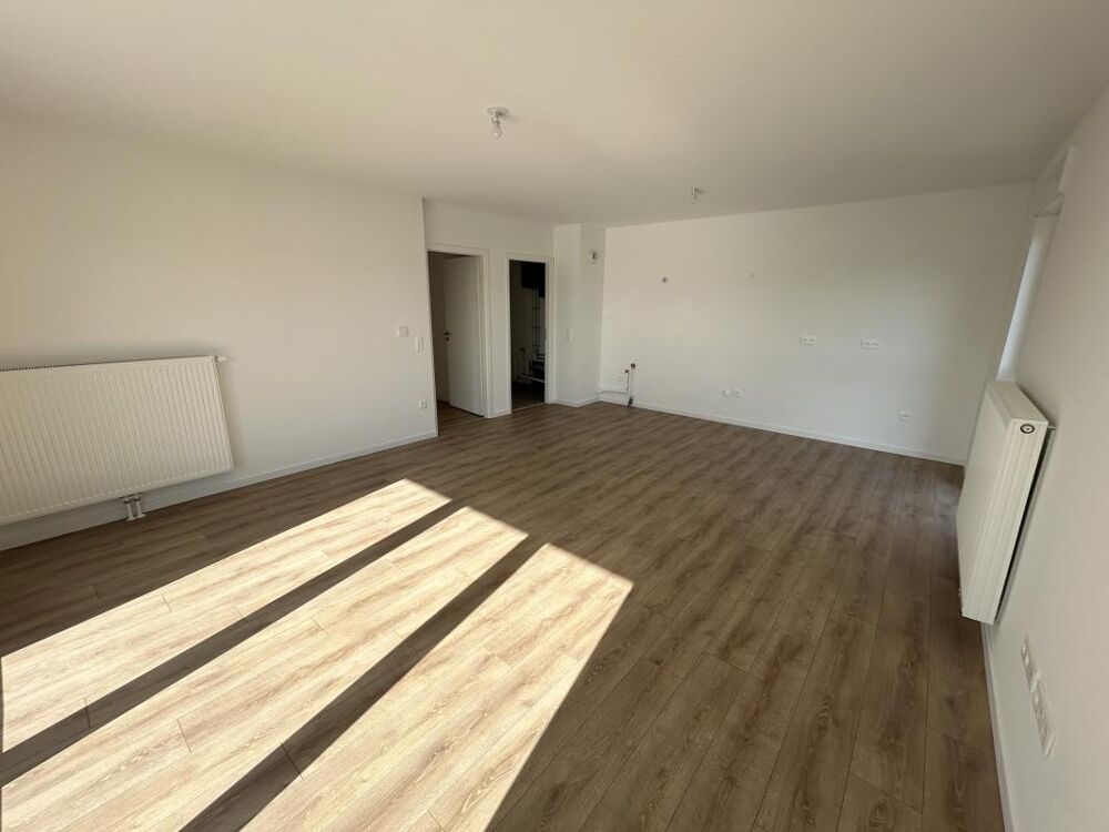 DERNIER ETAGE  finitions soignées - CALME ET LUMIERE