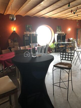  Immeuble à vendre 2 pièces 700 m²