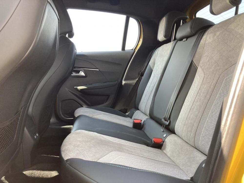 208 1.5 BlueHDi 100 CH GT PACK - ENTRETIEN PEUGEOT 2021 occasion 14650 Carpiquet