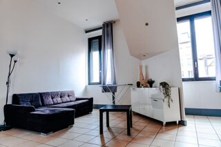  Appartement à louer 3 pièces 84 m²