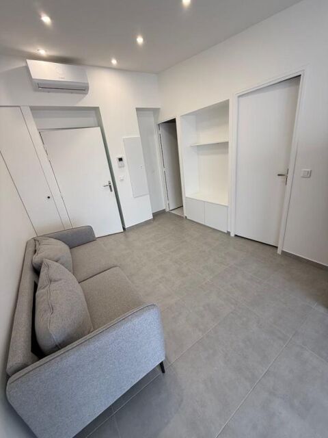   2 pi�ces avec balcon sur courau calme Appartement - 2 pi�ce(s) - 45 m�