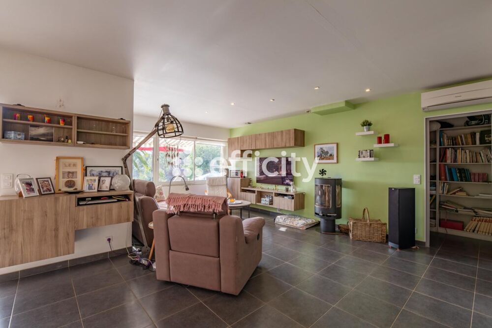 � vendre  Maison Roquebrune-sur-Argens (83520)