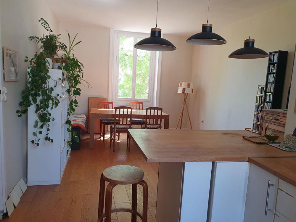 Nantes- Vue Erdre - Beau Duplex familial avec extérieur et stationnement