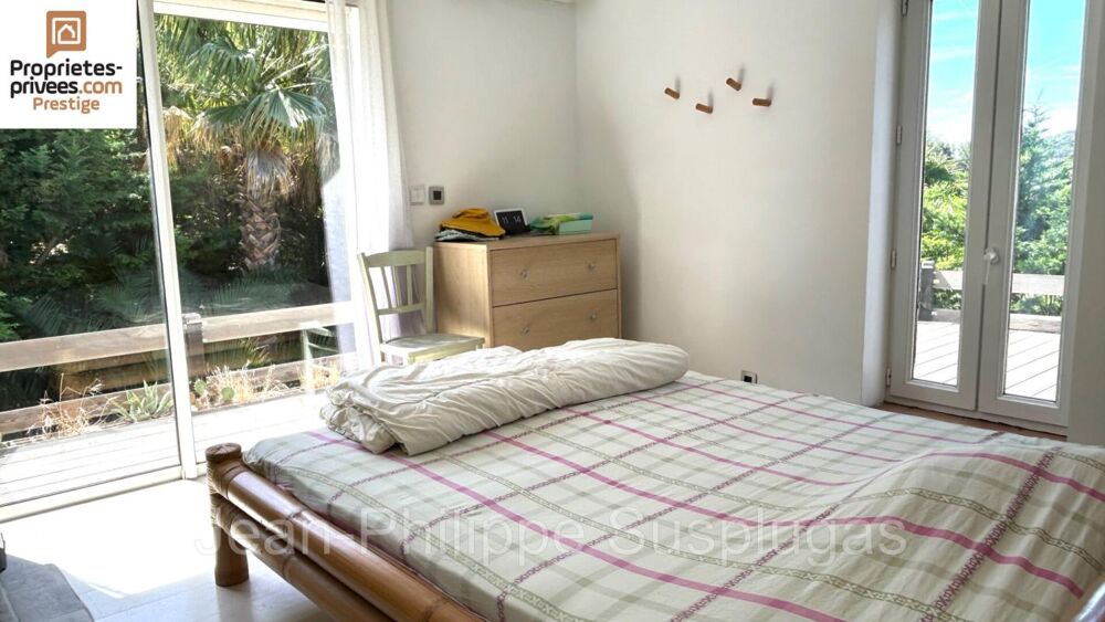 � vendre  Villa Saint-Cyr-sur-Mer (83270)