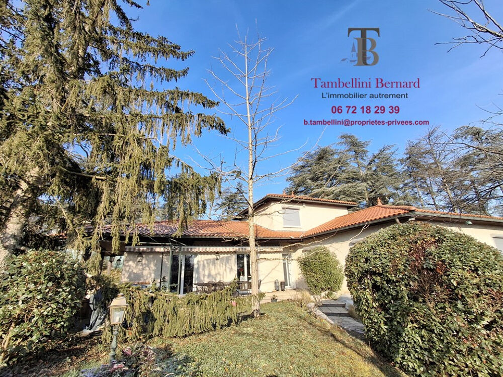 à vendre  Propriété/château Craponne (69290)