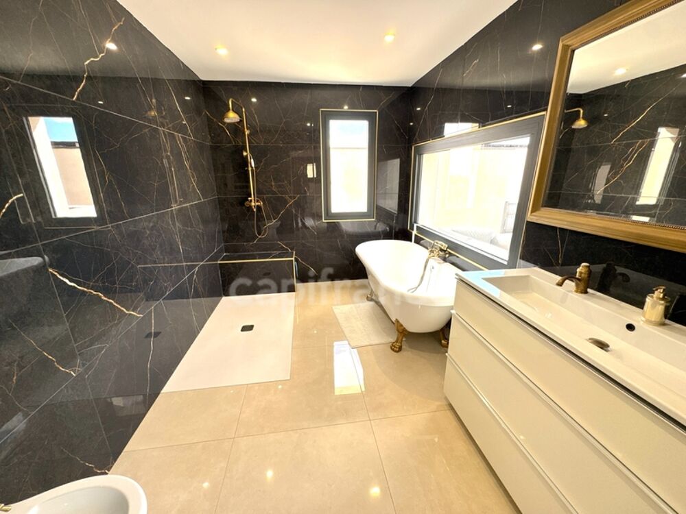 � vendre  Maison Nimes (30900)