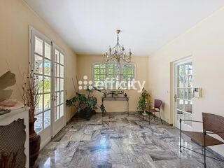  Villa à vendre 8 pièces 275 m²