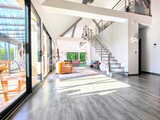 Maison à vendre 10 pièces 239 m²
