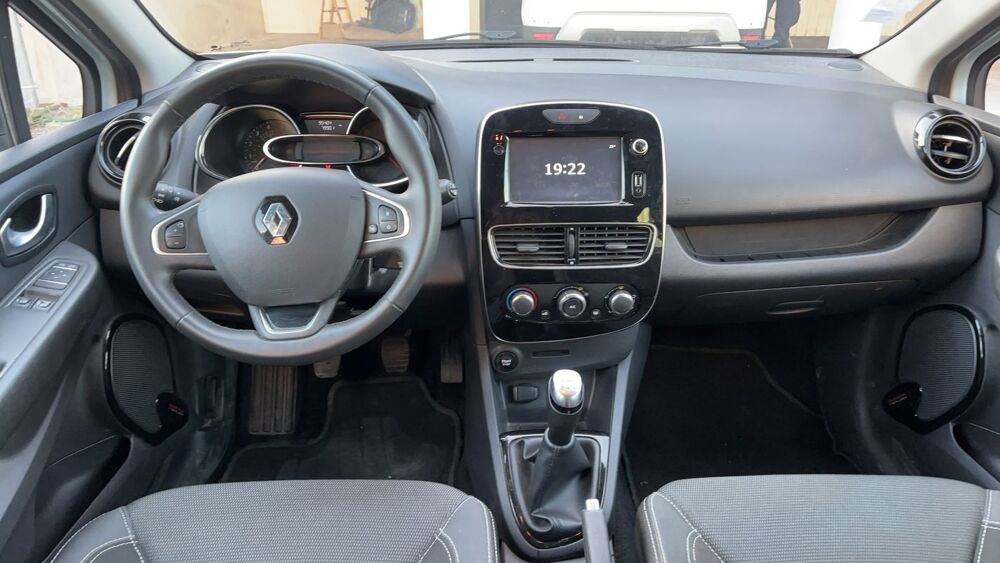 Clio 1.5 dCI 90.0 Energy Zen 2017 occasion 24490 La Roche Chalais