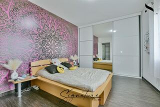  Maison � vendre 8 pi�ces 215 m�