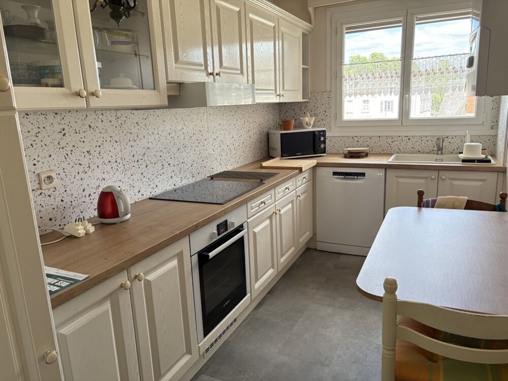 Vente Appartement Quartier DUNOIS, appartement 4 pièces, trois chambres en très bon état avec parking et cave Orleans