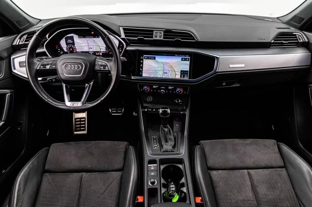 Q3 35TFSi 2x S line/NOIR/MTRX/ACC/KAM 2021 occasion 33700 Merignac