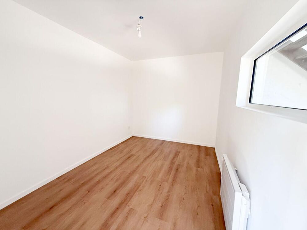 Vente Immeuble Local d'activité, 327M², bureaux, entrepôt, stationnement Lievin