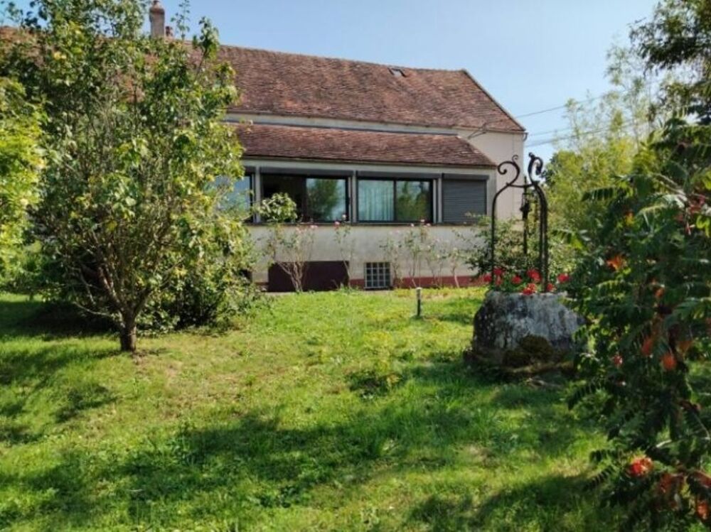 Propriete, ensemble de 2 maisons et dépendances proche de SEMUR EN AUXOIS (21)