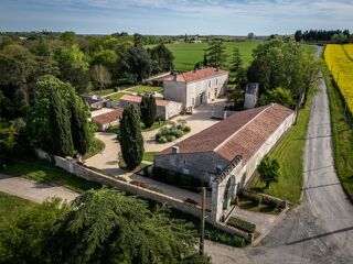  Propriété/château à vendre 12 pièces 400 m²