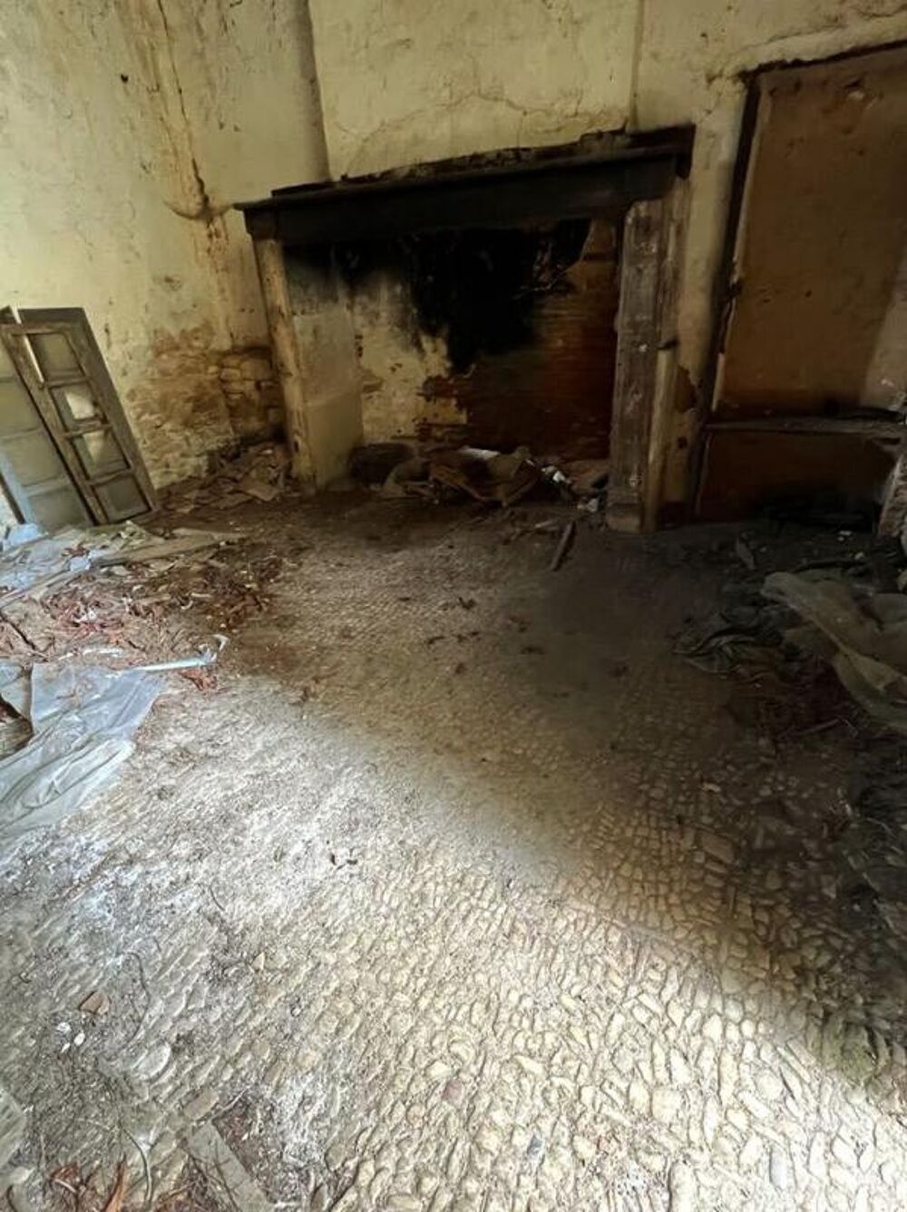Vente Maison Maison avec grange à Chourgnac 4 pièce(s) 85 m2 Chourgnac