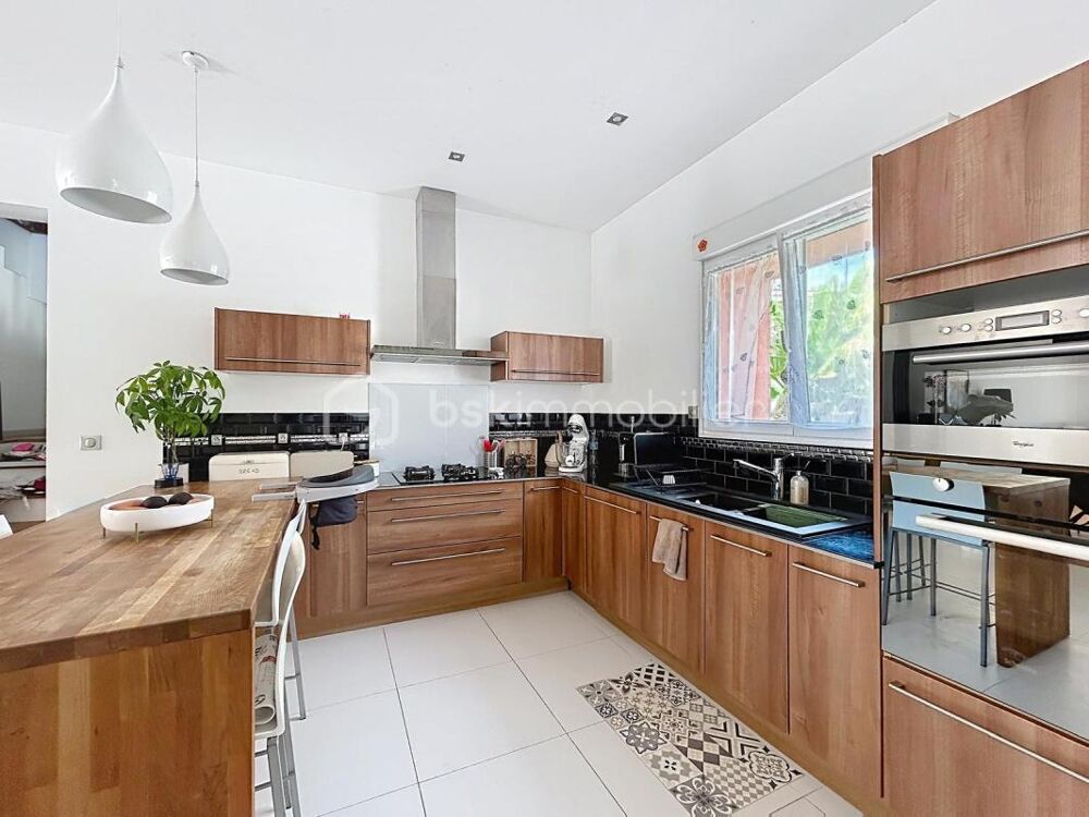 Vente Maison Maison familiale avec jardin et garage Roissy en france