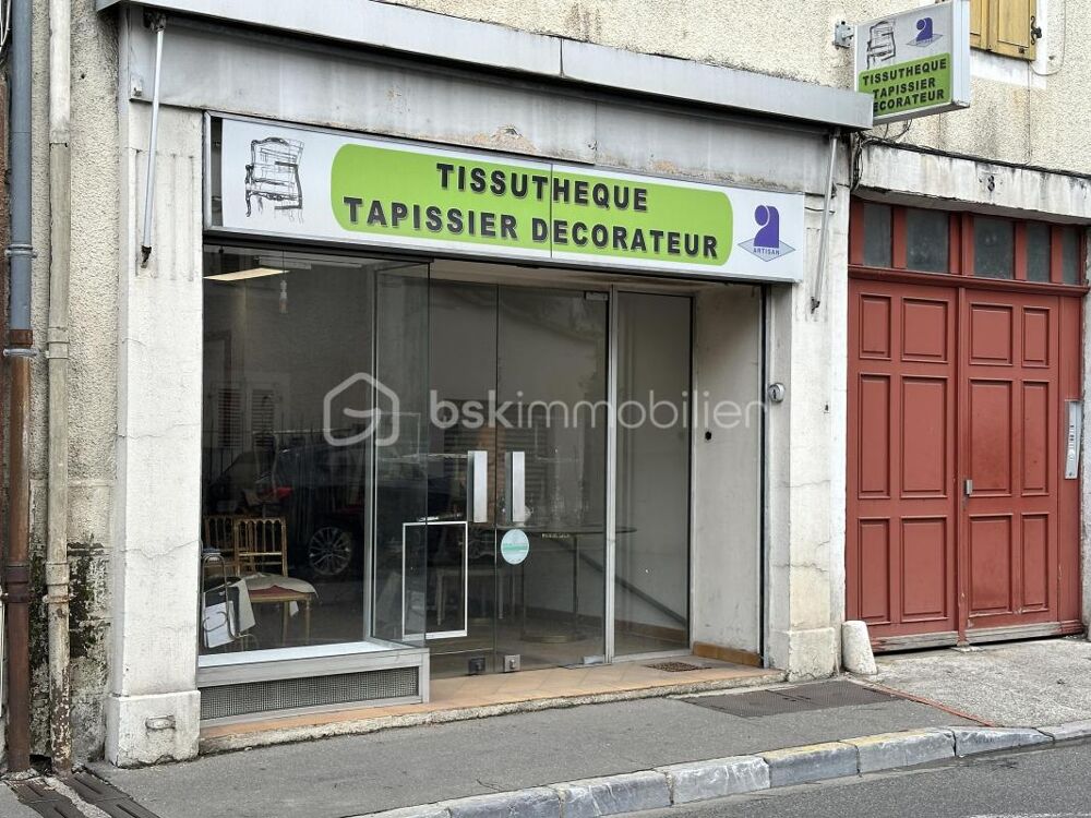   Local commercial spacieux de 79m² en plein centre-ville : idéal pour votre activité professionnelle 