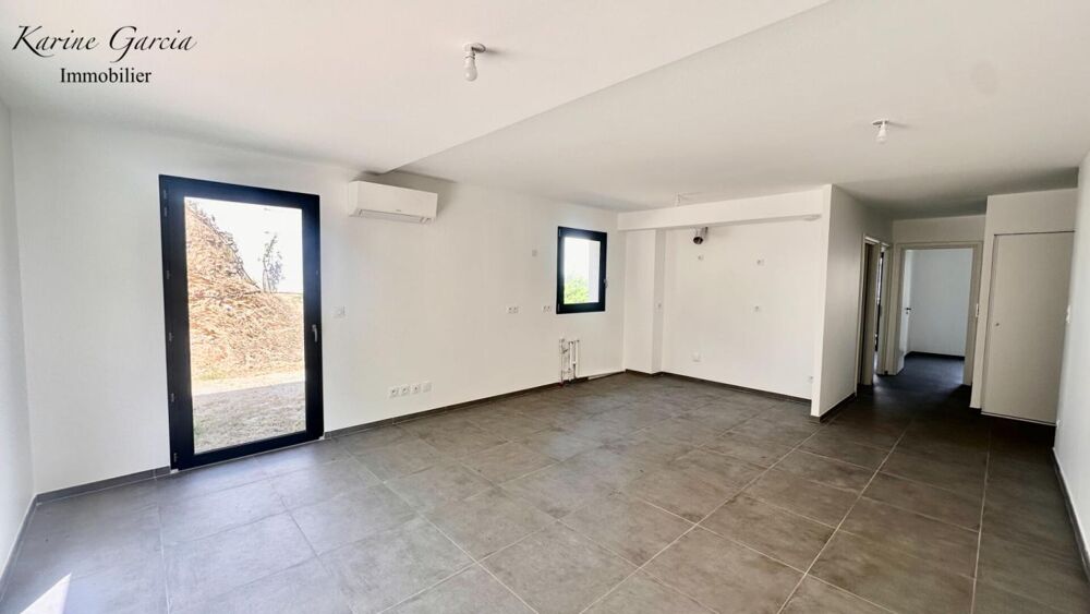 SIX FOURS LES PLAGES - CONSTRUCTION RECENTE - APPARTEMENT DE TYPE 3 - JARDIN 72 M² - PARKING PRIVATIF SOUS SOL