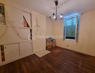  Immeuble à vendre 7 pièces 150 m²