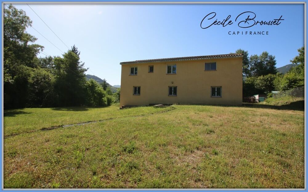 Vente Villa Belle villa de 2002 avec grand terrain et grand garage  SAINT LAURENT DE CERDANS (66) Saint laurent de cerdans