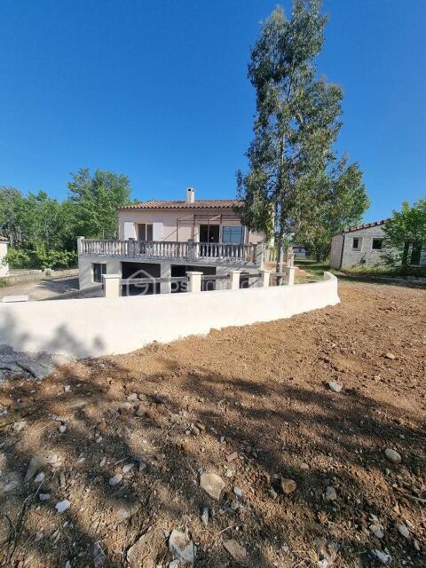   MAISON situ� dans un environnement privil�gi�, calme et recherch� � Vallon-Pont-d'Arc Maison - 4 pi�ce(s) - 78 m�