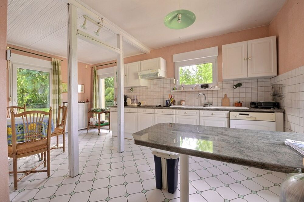 Vente Maison BRUNSTATT-DIDENHEIM : à vendre en VENTE INTERACTIVE : maison  7 pièces  surface totale 185 m2 (68) avec jardin et garage Brunstatt