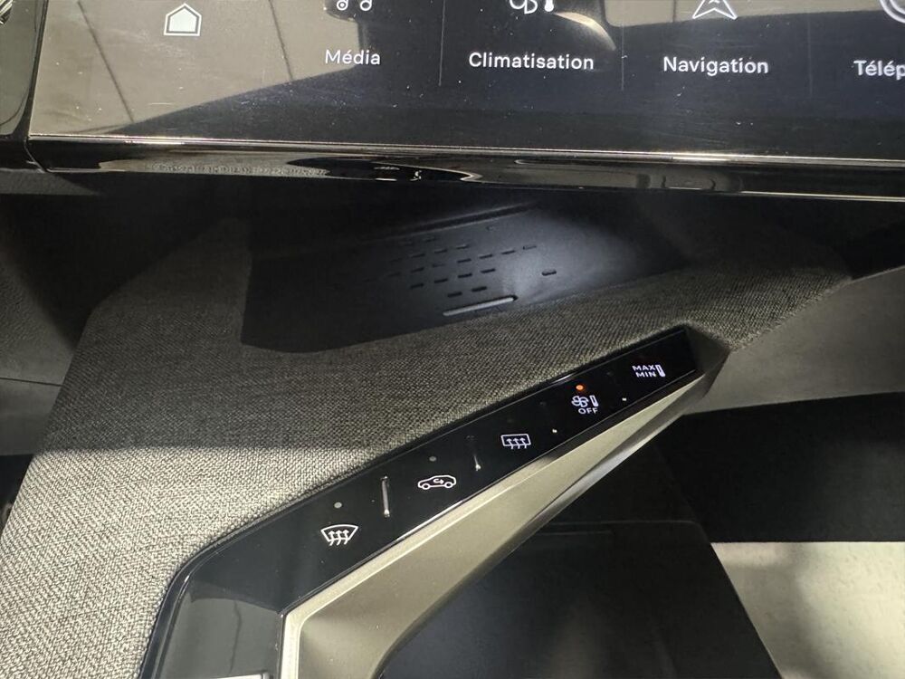 3008 III 1.2 HYBRID 145 DCS6 GT EXCLUSIVE 2026 occasion 52000 Chamarandes-Choignes
