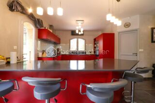  Villa à vendre 10 pièces 225 m²