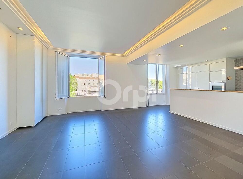 Vente Appartement Juan-les-Pins Centre – Superbe 3 pièces bourgeois rénové plein sud avec vue parc et faibles charges Antibes