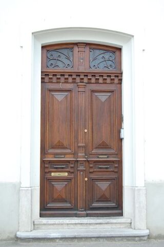  Appartement à louer 5 pièces 140 m²
