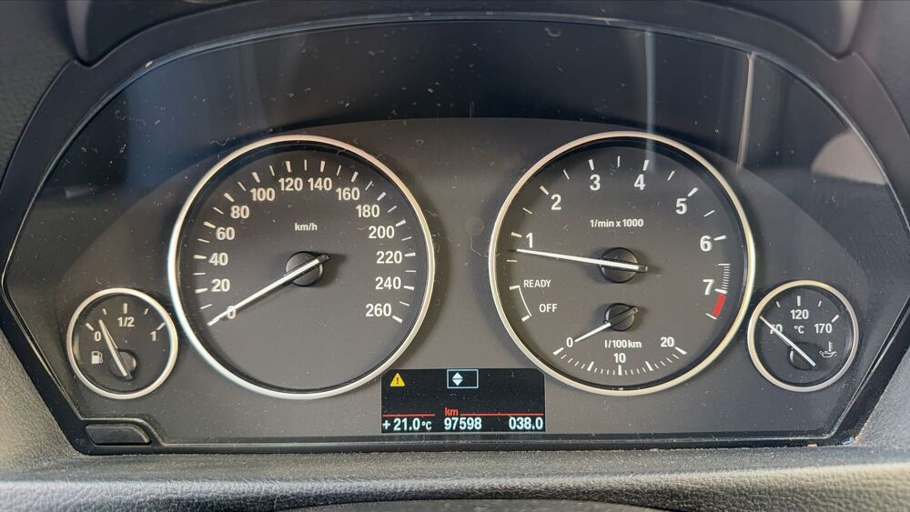 S&eacute;rie 3 Touring (F31) 316i 136 Lounge 2014 occasion 60300 Senlis