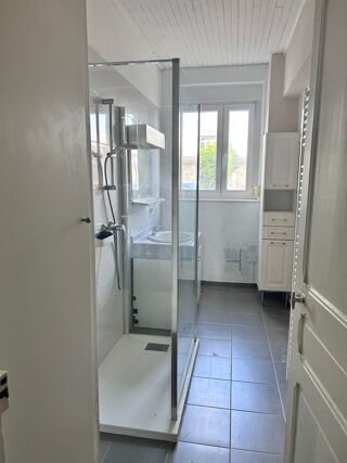  Appartement à louer 3 pièces 70 m²