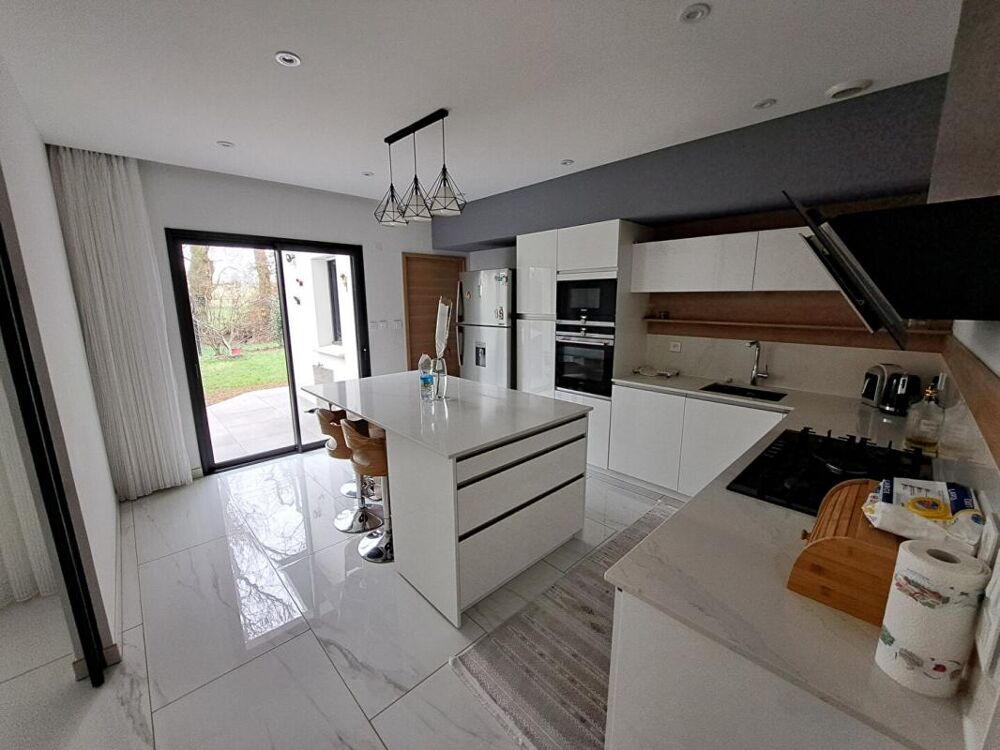 Vente Maison Maison Cholet 6 pièce(s) 150 m2 Cholet