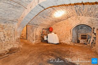  Maison  vendre 8 pices 322 m