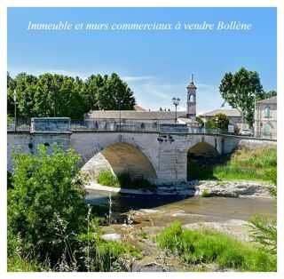  Immeuble � vendre 220 m� Bollene
