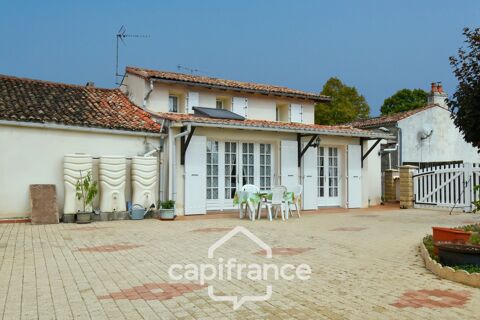   Maison à vendre 4 pièces MAZERAY (17) sur 900m² de jardin clos et 3 garages Maison - 4 pièce(s) - 89 m²