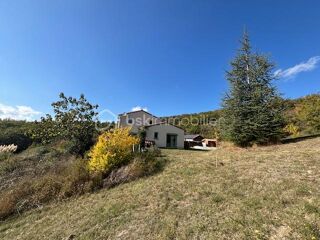  Propriété/château à vendre 7 pièces 150 m²