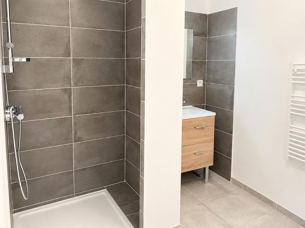 Location Appartement T2 avec terrasse et parking à Prades le Lez Prades le lez