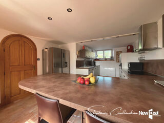  Maison � vendre 8 pi�ces 236 m�