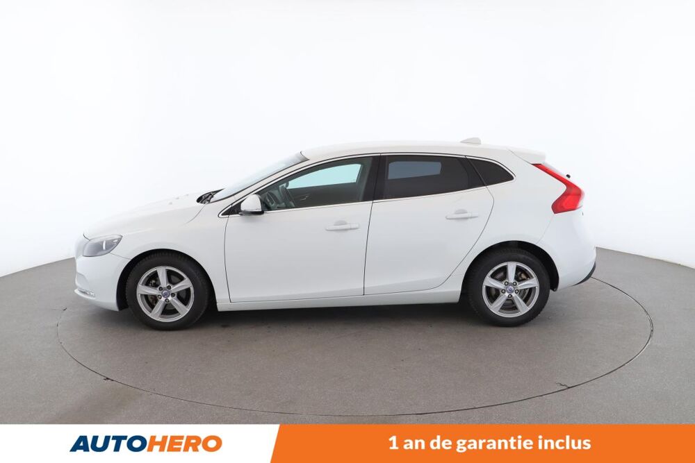 V40 1.6 D2 Momentum 115 ch 2015 occasion 92130 Issy-les-Moulineaux