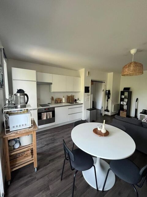   Appartement Vendu Loué  - 2 pièces - 42.83m² Appartement - 2 pièce(s) - 42 m²