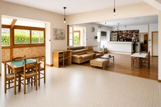  Propriété/château à vendre 14 pièces 294 m²
