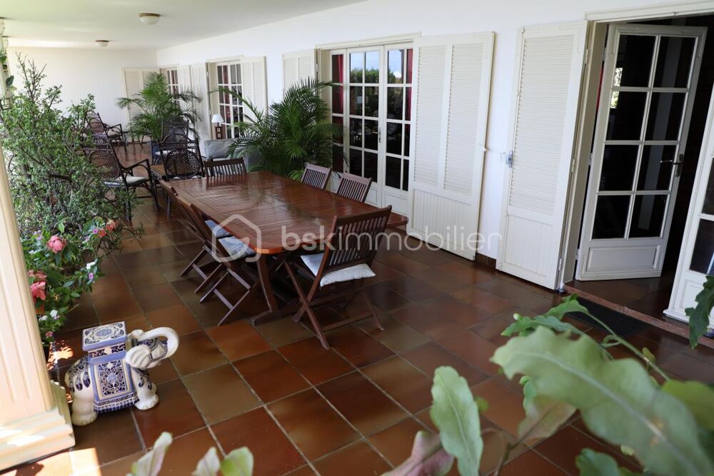 � vendre  Villa Saint-Denis (97400)
