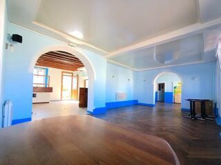  Immeuble � vendre 335 m�