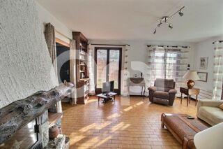  Villa  vendre 6 pices 140 m